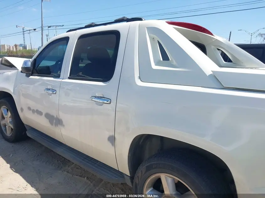2012 CHEVROLET AVALANCHE 1500 LTZ