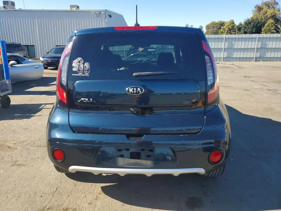 2017 KIA SOUL +  