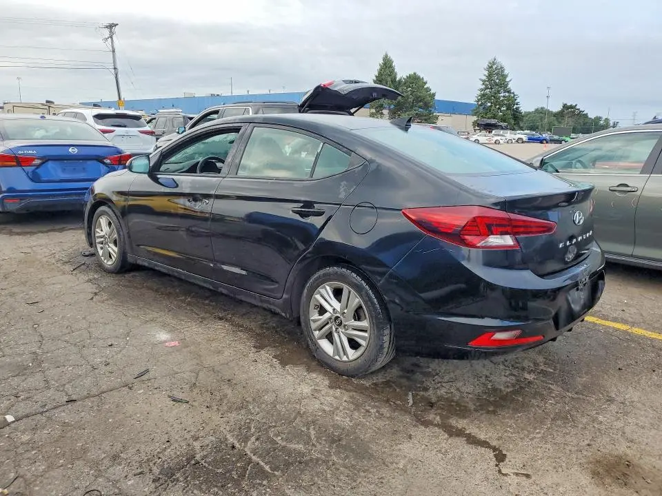2020 HYUNDAI ELANTRA SEL  