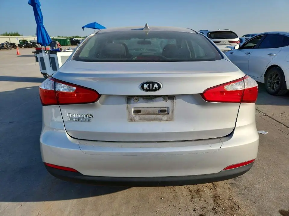 2016 KIA FORTE LX  