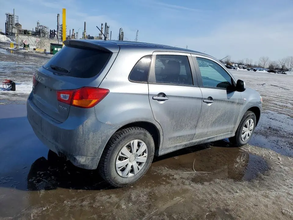 2013 MITSUBISHI RVR SE  