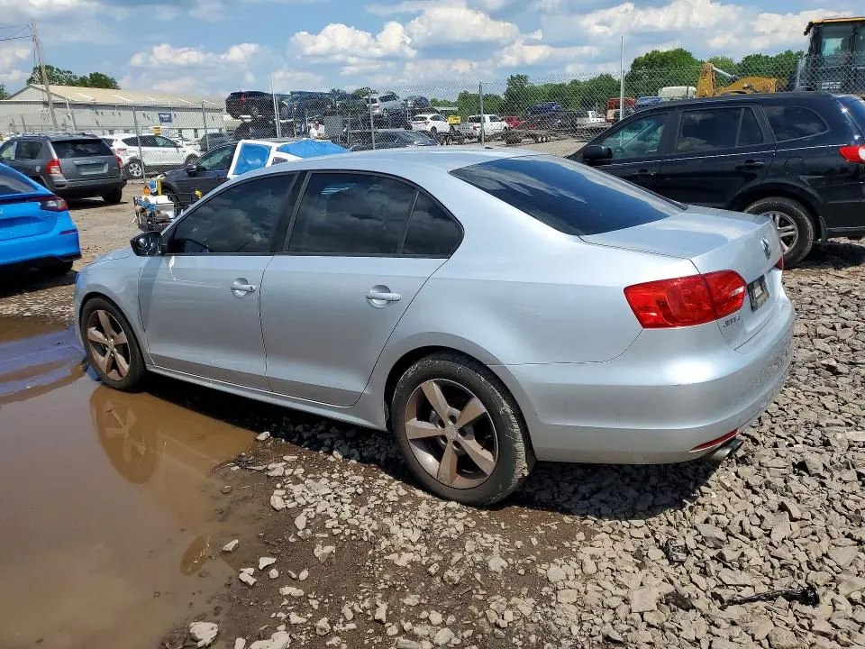 2014 VOLKSWAGEN JETTA BASE  