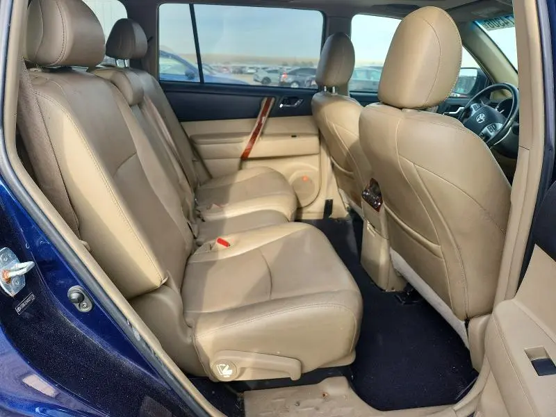 2013 TOYOTA HIGHLANDER LIMITED  