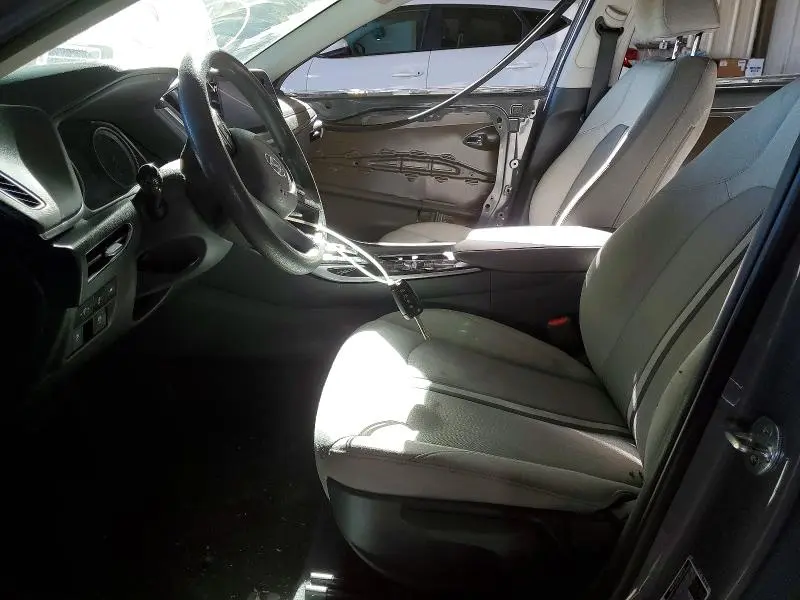 2021 HYUNDAI SONATA SE  