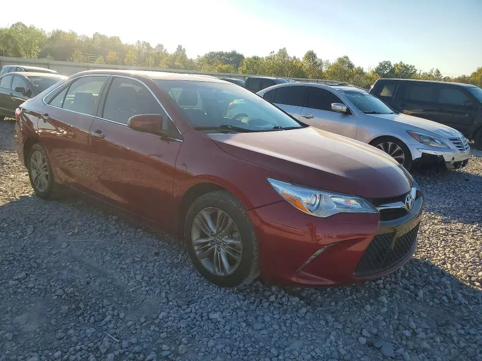 2017 TOYOTA CAMRY SE  