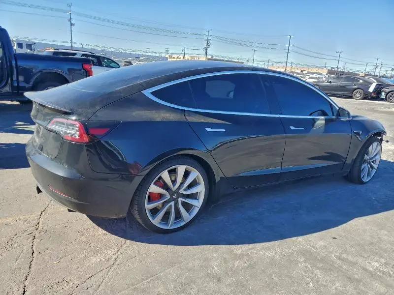 2018 TESLA MODEL 3   