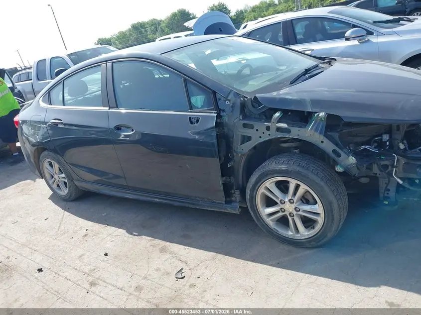 2018 CHEVROLET CRUZE LT AUTO