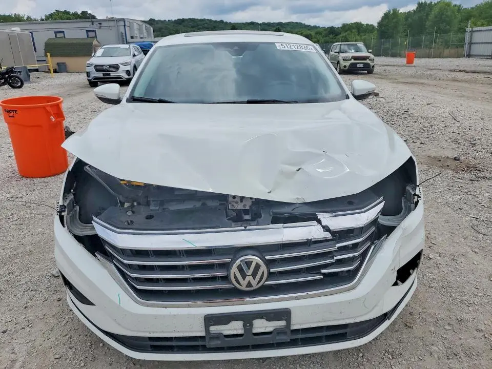 2021 VOLKSWAGEN PASSAT SE  