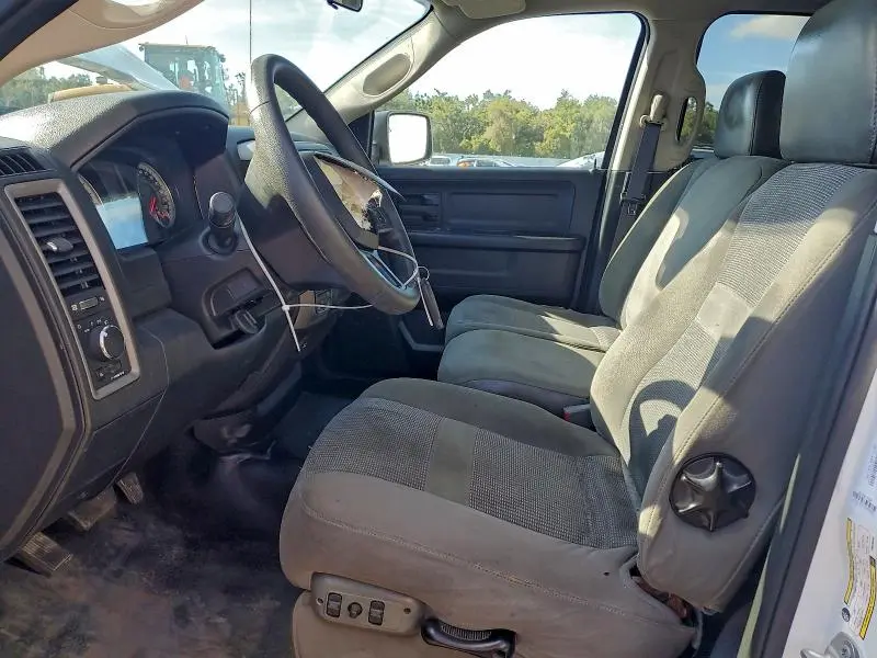 2023 RAM 1500 CLASSIC TRADESMAN  