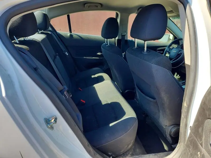 2015 CHEVROLET CRUZE LT  