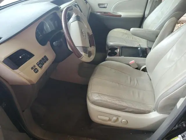 2011 TOYOTA SIENNA XLE  
