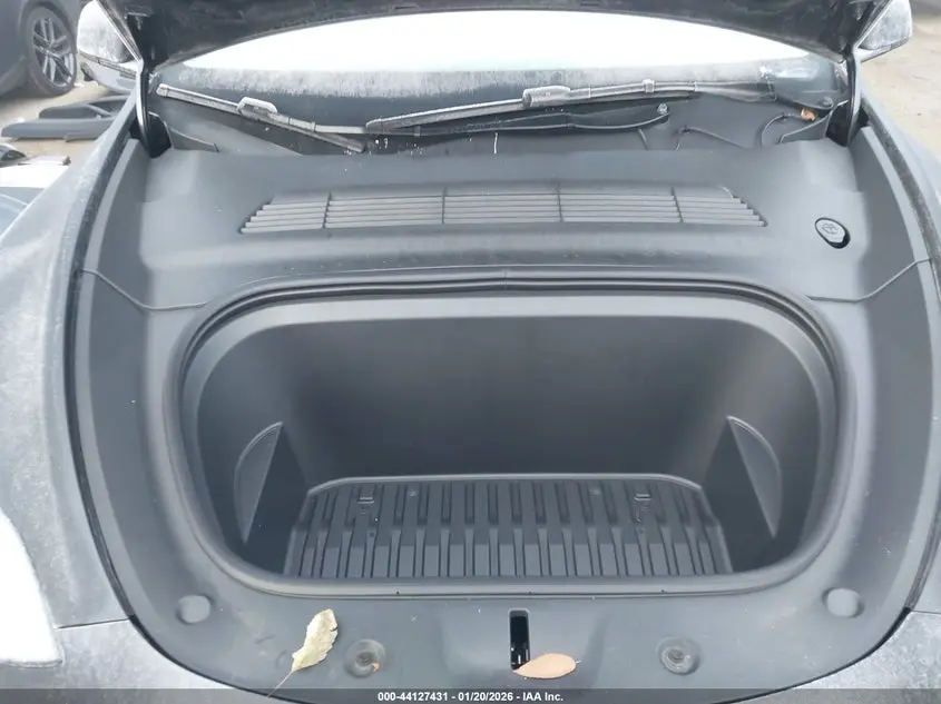 2025 TESLA MODEL Y LONG RANGE DUAL MOTOR ALL-WHEEL DRIVE