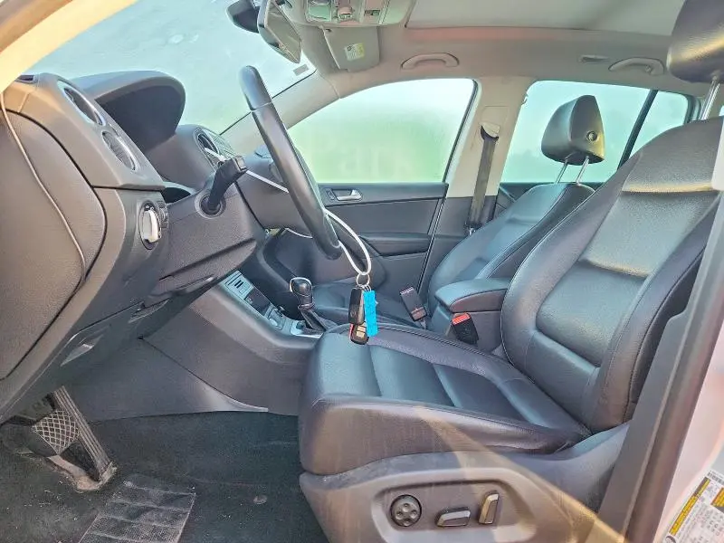 2016 VOLKSWAGEN TIGUAN S  