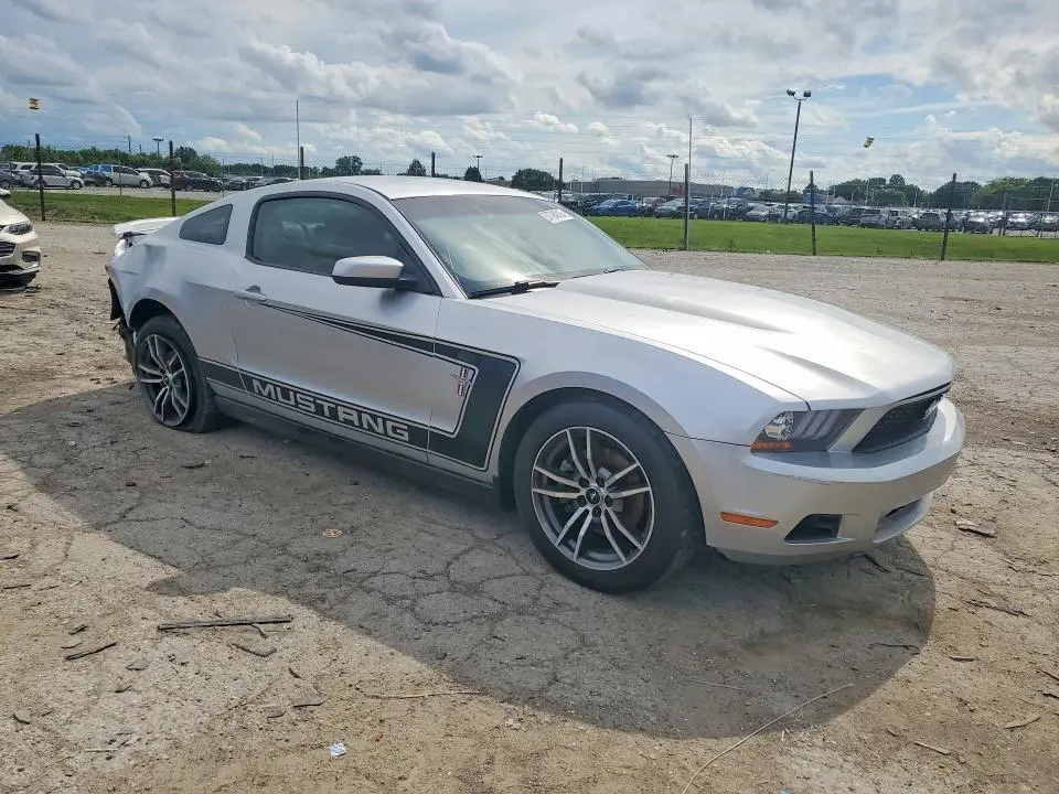 2011 FORD MUSTANG   