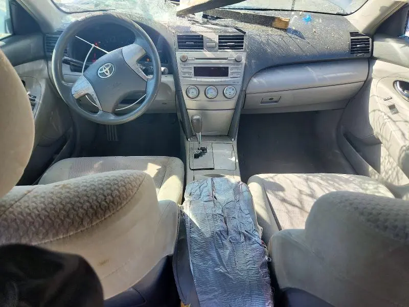 2011 TOYOTA CAMRY LE  