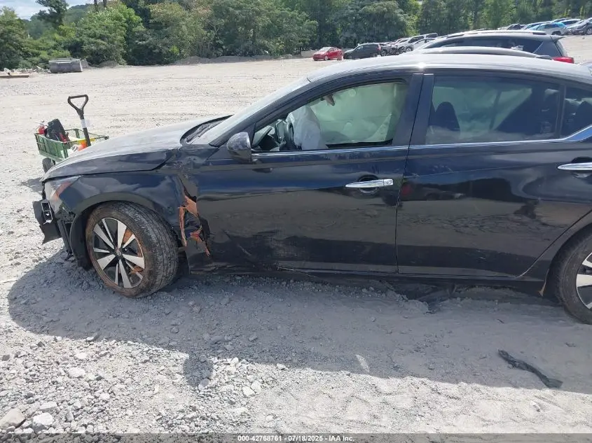 2022 NISSAN ALTIMA SV FWD
