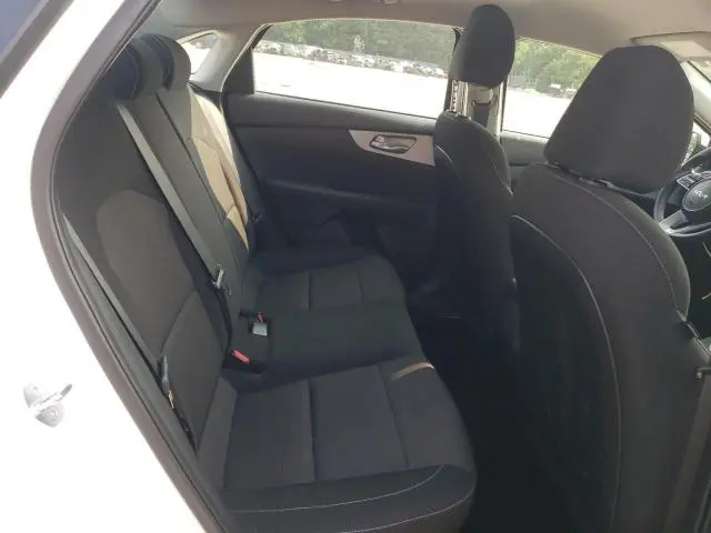 2024 KIA FORTE LX  