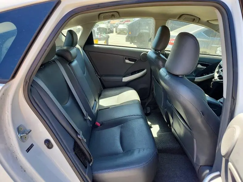 2010 TOYOTA PRIUS IV  