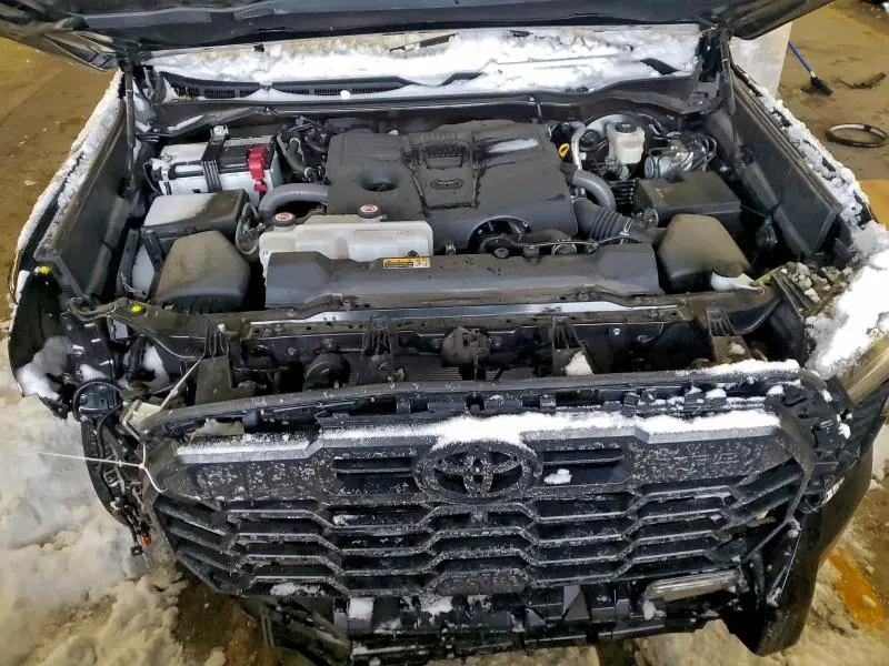 2025 TOYOTA TUNDRA CREWMAX LIMITED  