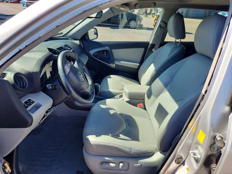 2010 TOYOTA RAV4 LIMITED  