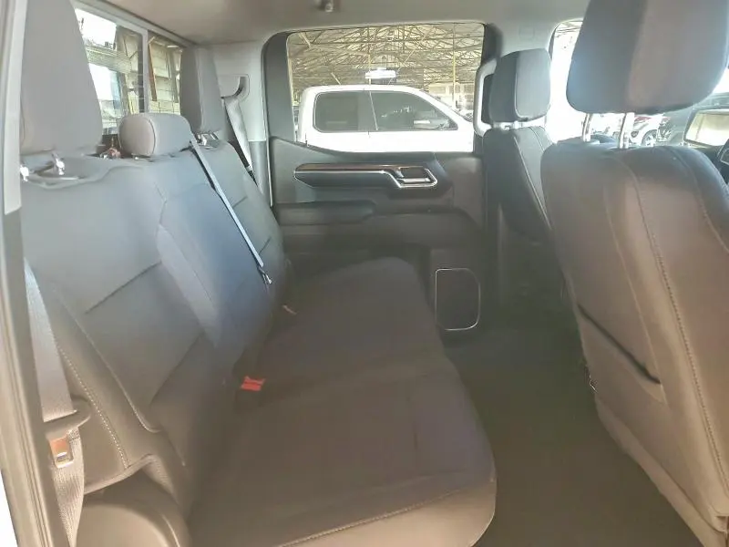 2024 CHEVROLET SILVERADO C1500 LT  