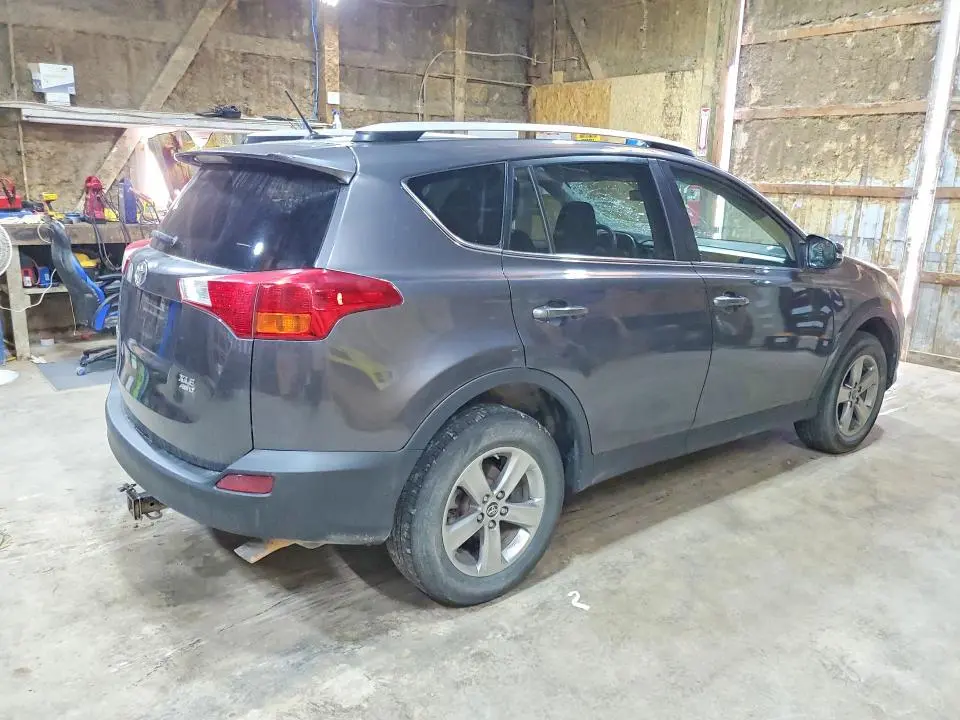 2015 TOYOTA RAV4 XLE  