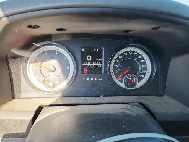 2016 RAM 1500 ST