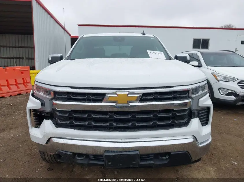 2024 CHEVROLET SILVERADO 1500 4WD  SHORT BED LT