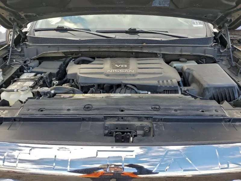 2017 NISSAN TITAN SV  
