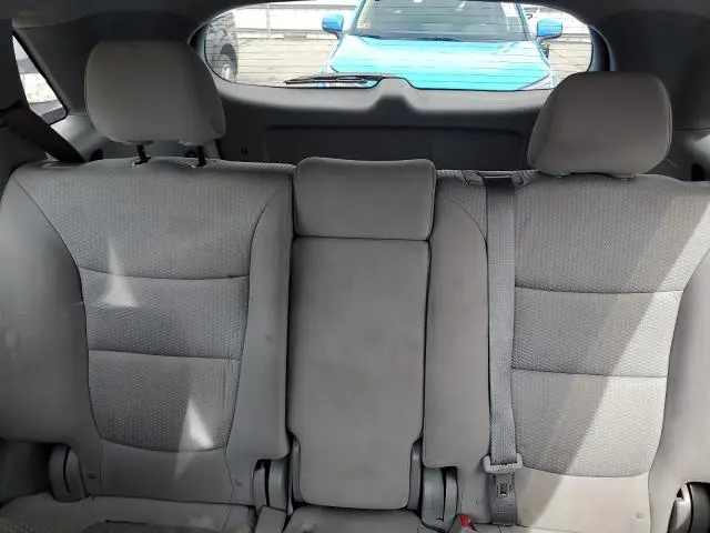 2012 KIA SORENTO BASE  