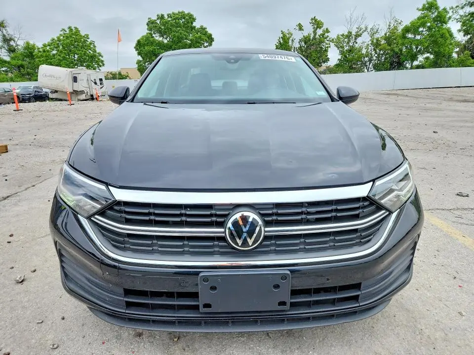 2024 VOLKSWAGEN JETTA SE  
