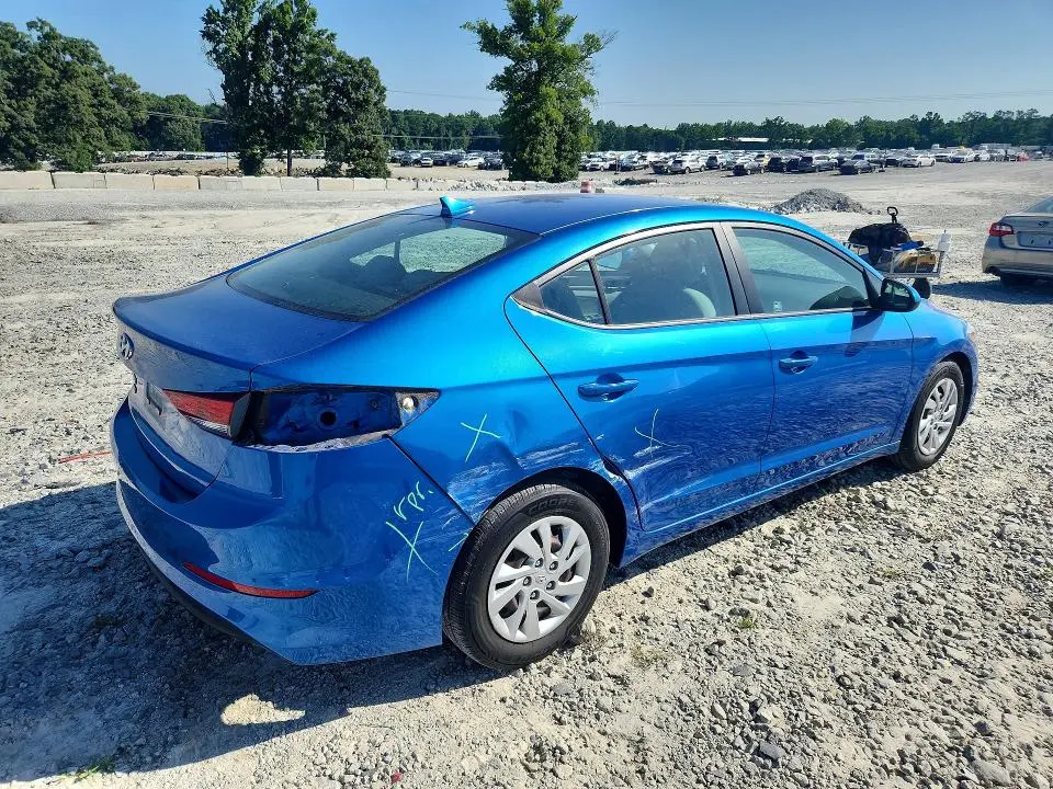 2017 HYUNDAI ELANTRA SE  