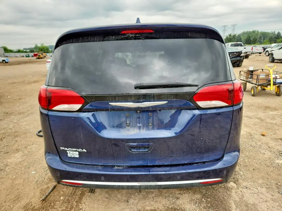 2017 CHRYSLER PACIFICA TOURING L  