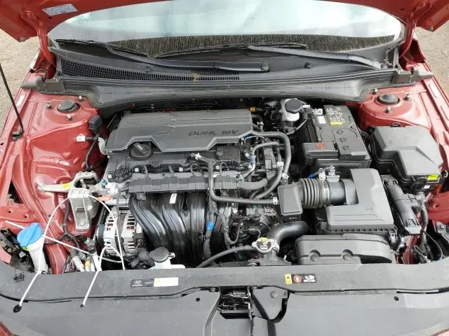 2024 HYUNDAI ELANTRA SE  