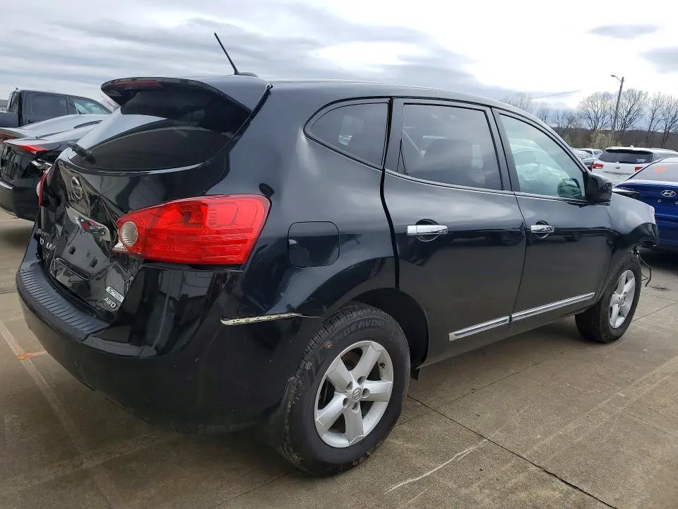 2013 NISSAN ROGUE S  
