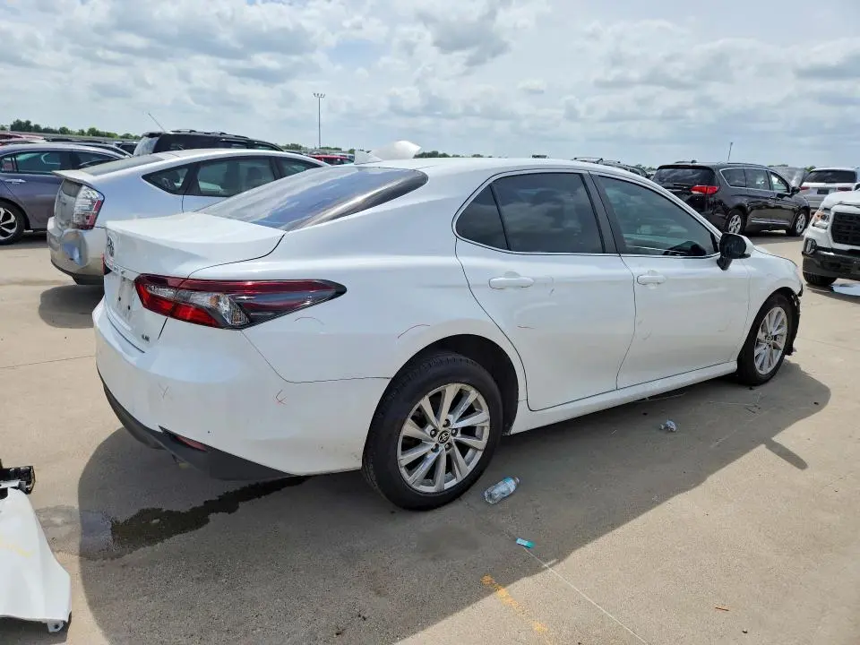 2024 TOYOTA CAMRY LE  