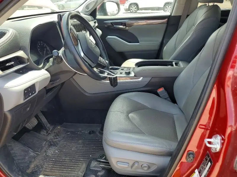 2021 TOYOTA HIGHLANDER LIMITED  