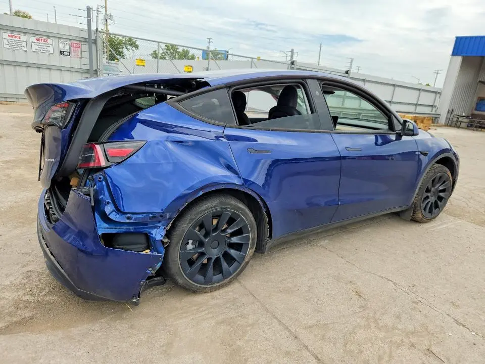 2024 TESLA MODEL Y   
