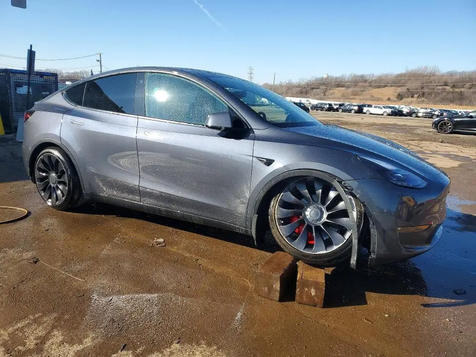 2022 TESLA MODEL Y   