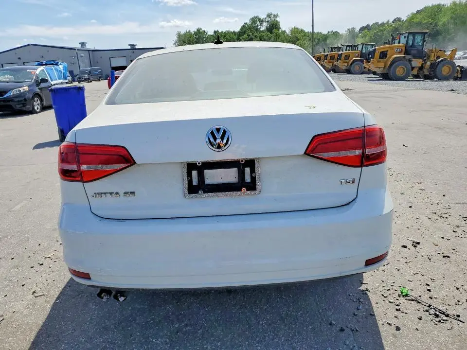 2015 VOLKSWAGEN JETTA SE  