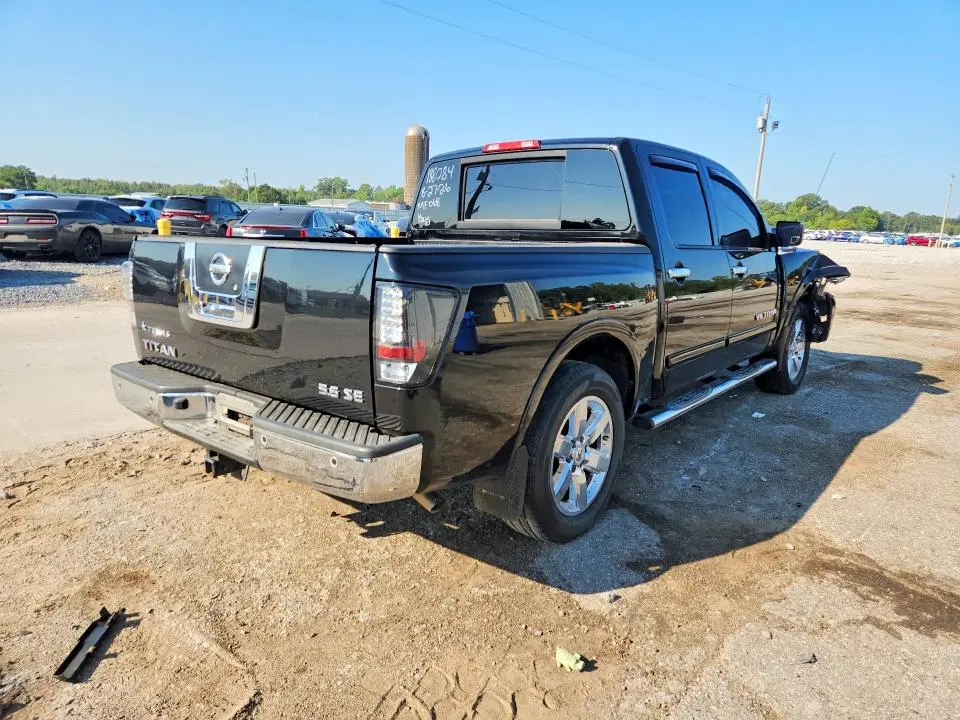 2010 NISSAN TITAN SE  