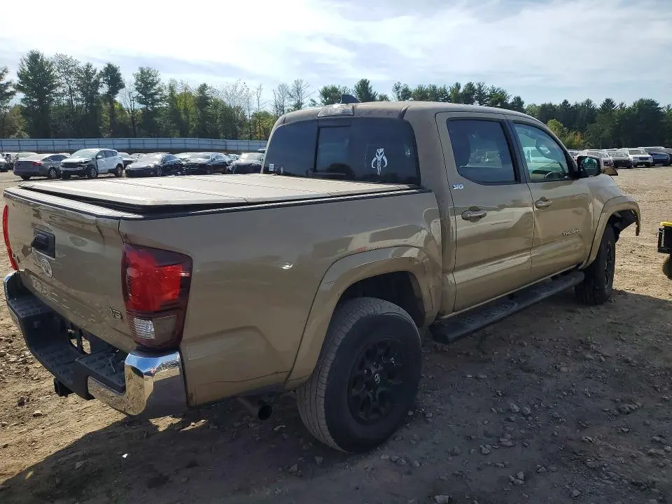 2020 TOYOTA TACOMA SR5 V6  