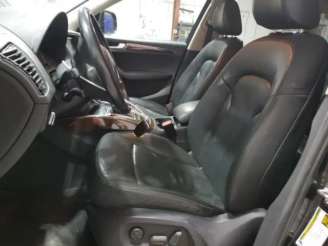 2010 AUDI Q5 PREMIUM  