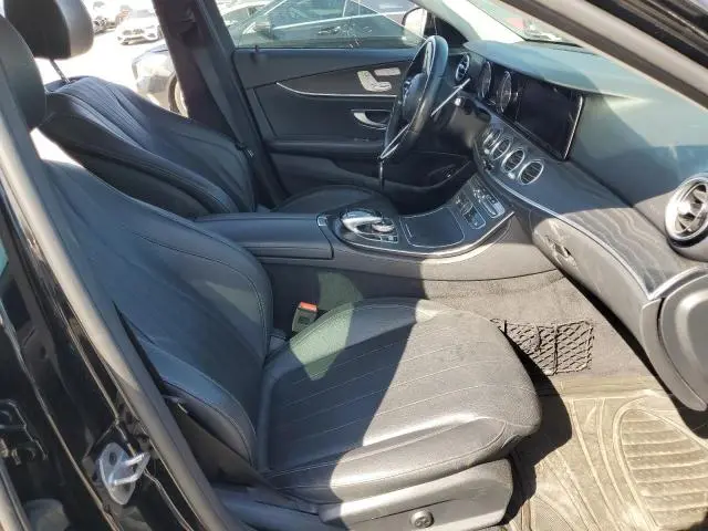 2019 MERCEDES-BENZ E 300  