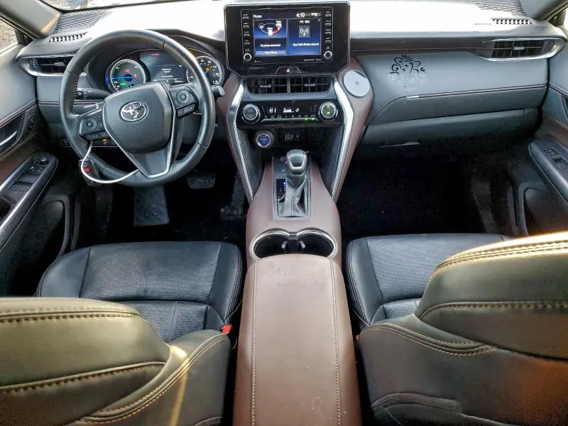 2021 TOYOTA VENZA LE  