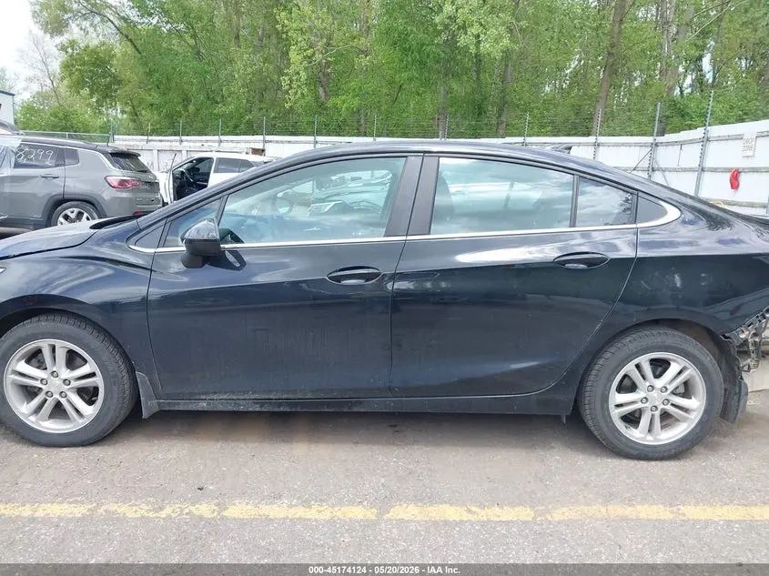 2017 CHEVROLET CRUZE LT AUTO