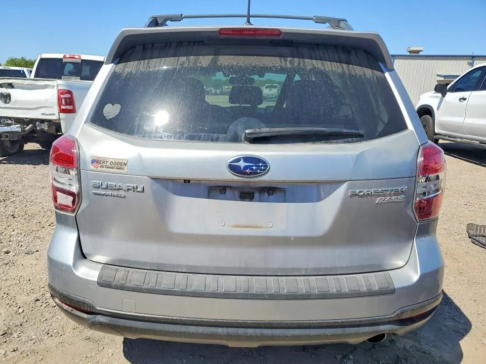 2015 SUBARU FORESTER   