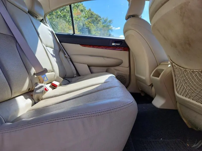 2011 SUBARU LEGACY 3.6R LIMITED  