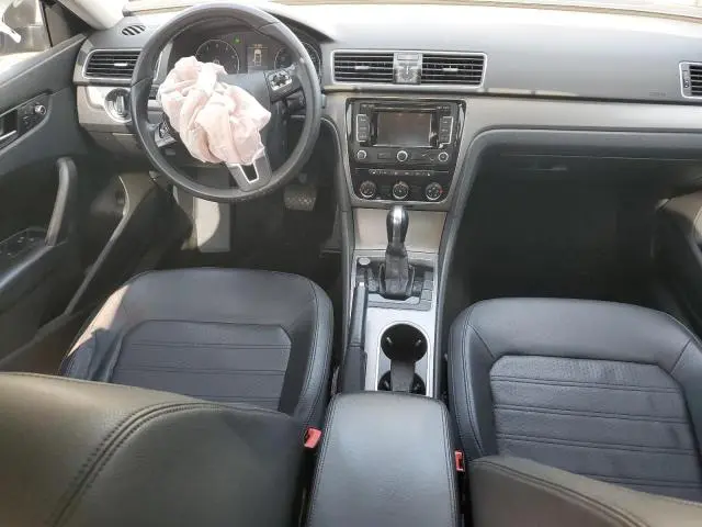2015 VOLKSWAGEN PASSAT SE  