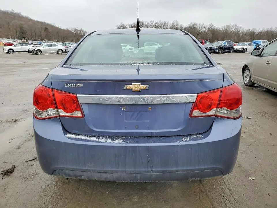 2014 CHEVROLET CRUZE LS  
